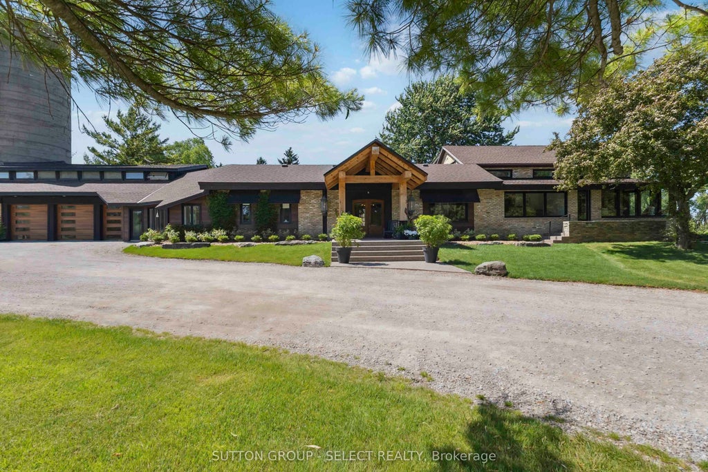 10096 Charlton Drive, Middlesex Centre