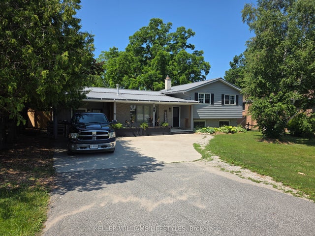 51 Main Street S, Bluewater