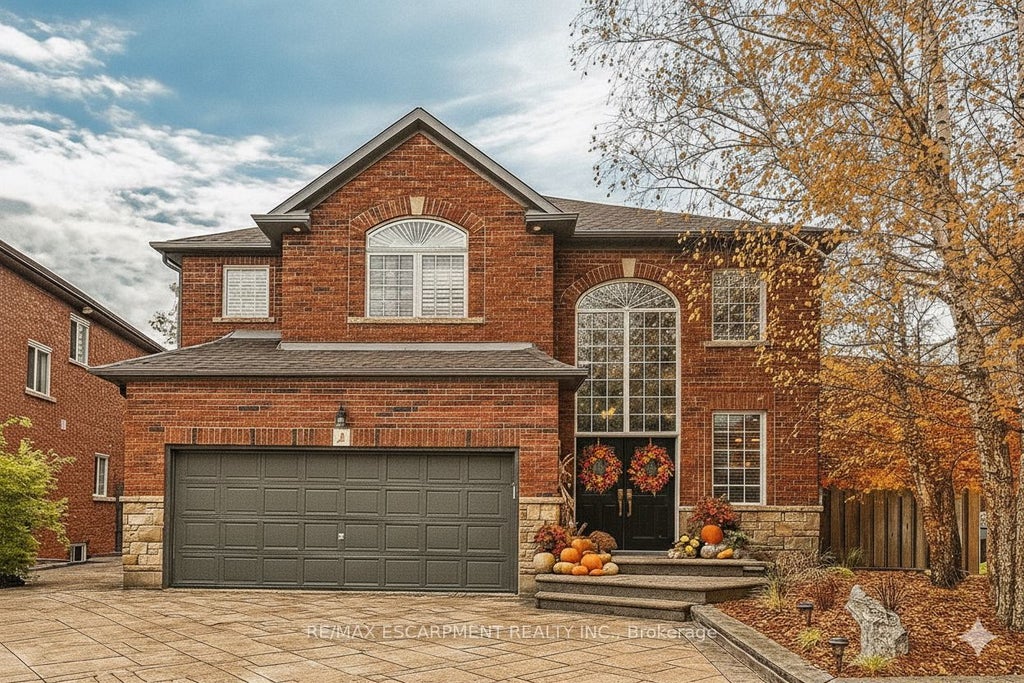 4 Moonstone Court, Hamilton