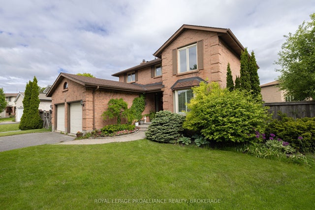 11 Glenwood Court, Kingston