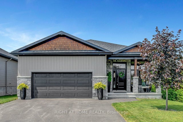 201 Versaille Street, Alfred and Plantagenet