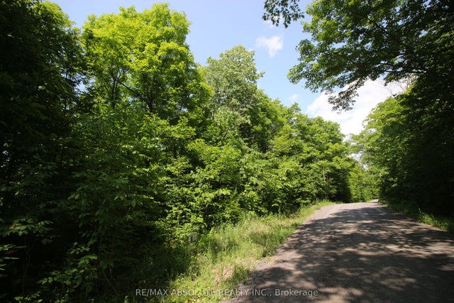 01 Carbine Road, Mississippi Mills