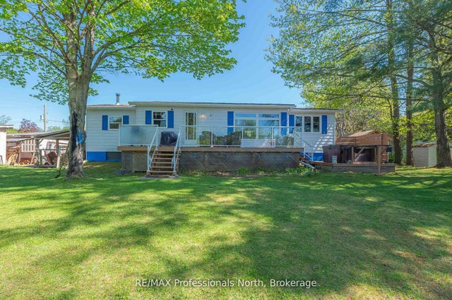 1027 Current Trail, Minden Hills