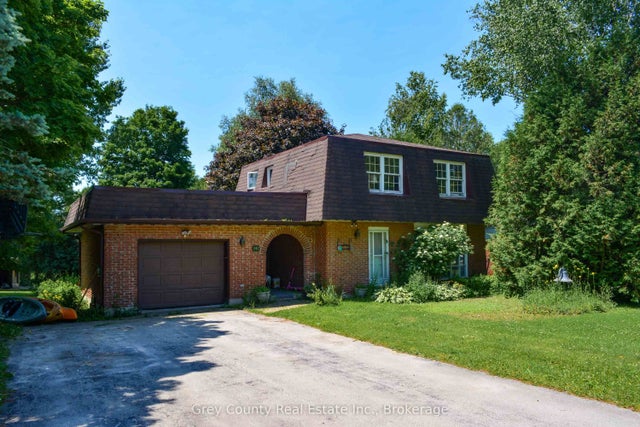 102 Glenwood Place, West Grey