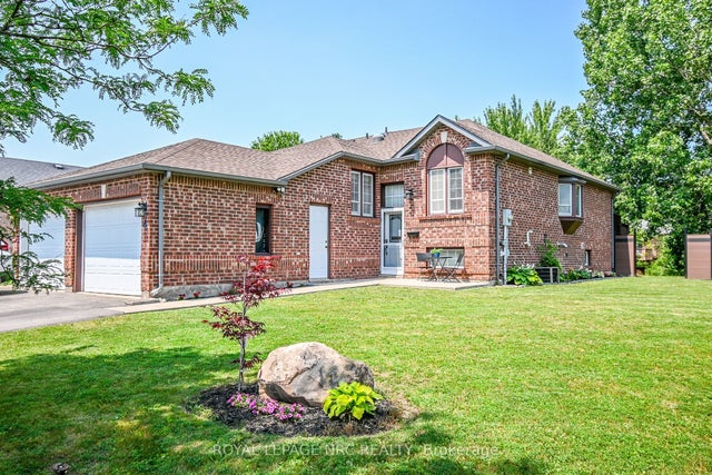 4 Jackson Court W, Welland