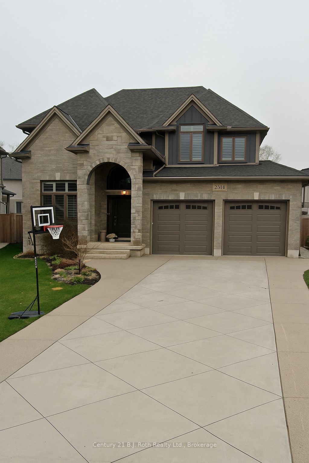 Photo of Listing #X12265928