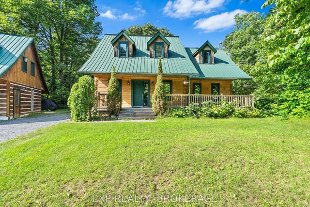 1143 Oak Flats Road, Frontenac