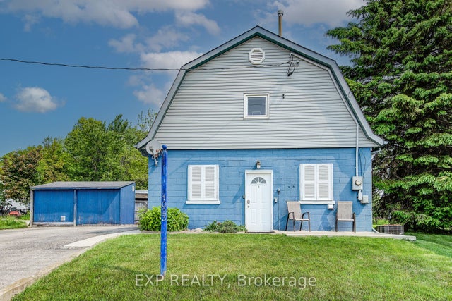 1023 Maple Leaf Street, Wellesley