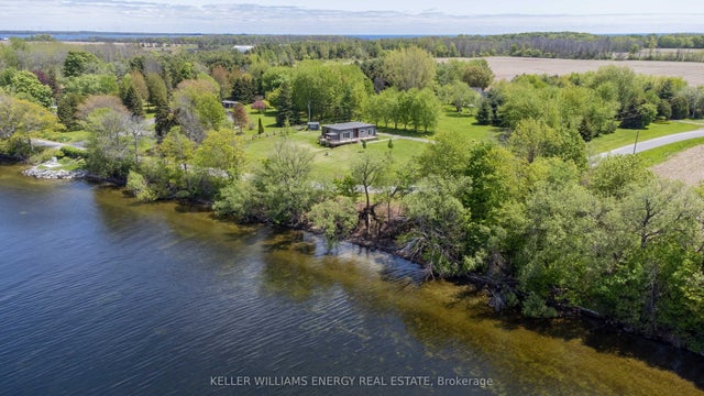 326 Cressy Bayside Road, Prince Edward County