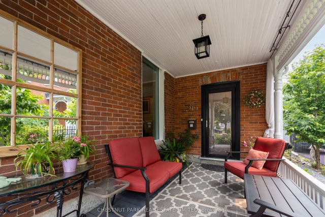 219 Charles Street, Belleville