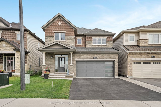 756 Cappamore Drive, Barrhaven