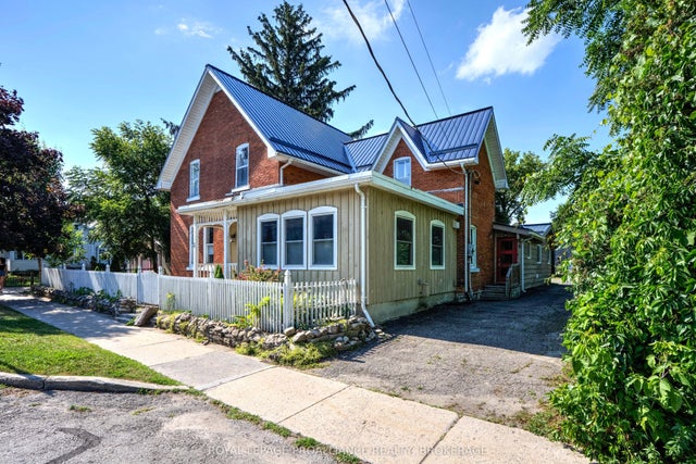 6 Spring Street N, Westport