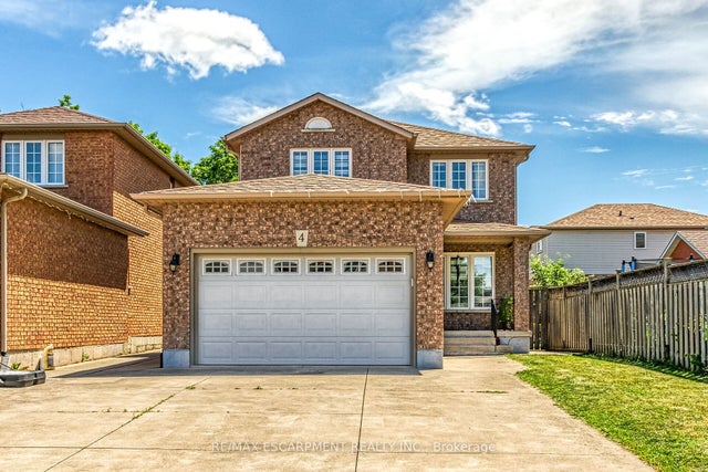 4 Spartan Court, Hamilton