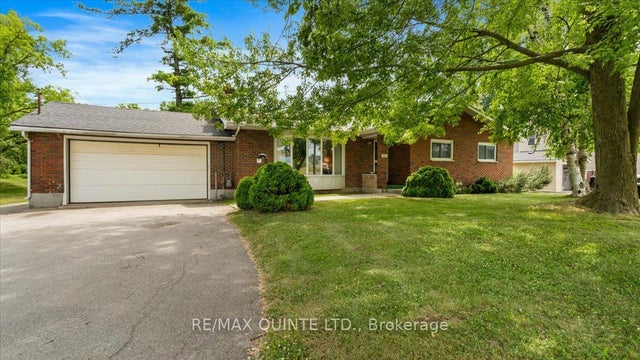 507 Dundas Street W, Belleville