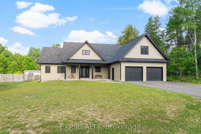 51 Yantha Crescent, Madawaska Valley