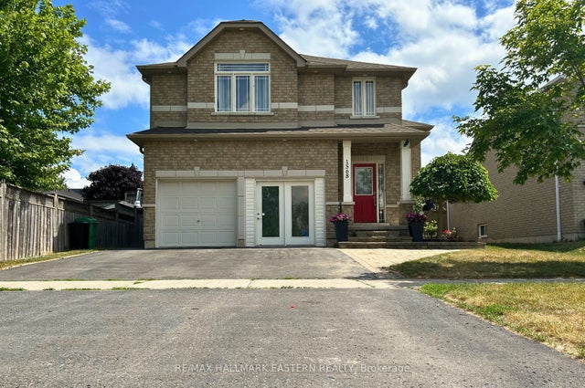 1568 Ireland Drive, Peterborough