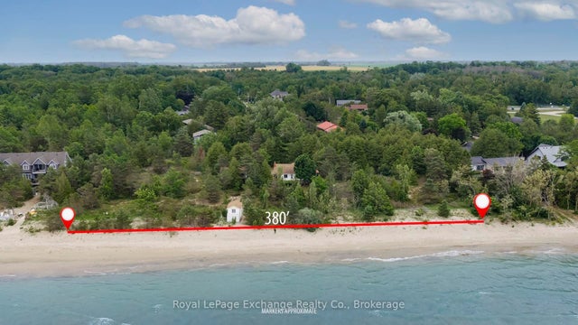 40 Vozka Drive S, Huron-Kinloss