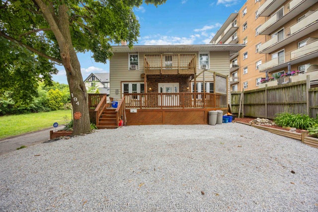 194 London Road, Sarnia