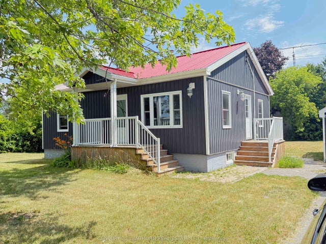 100 Whites Road N, Quinte West