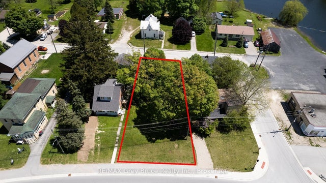 37 1st Avenue N, Arran-Elderslie