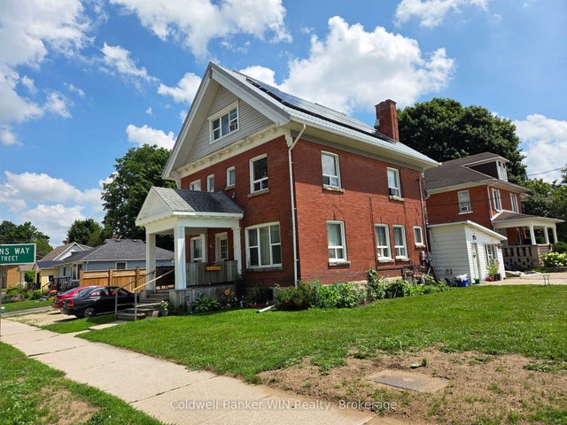 211 Mill Street E, West Grey