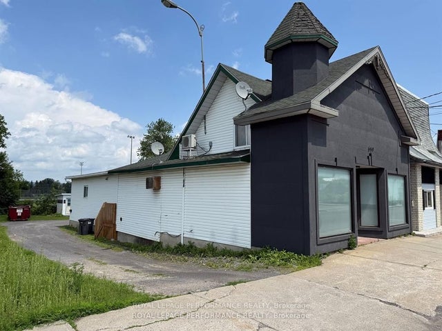 659 Main Street E, Hawkesbury