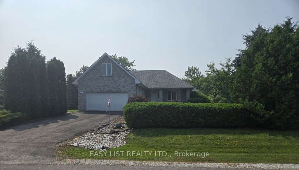 4335 Bluepoint Drive, Plympton-Wyoming