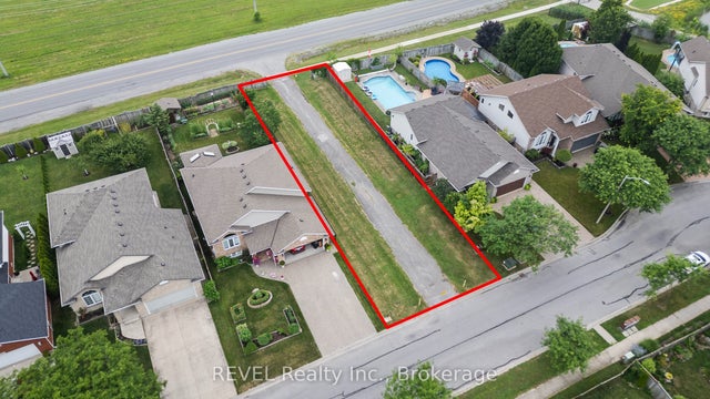 8235 Beaver Glen Drive, Niagara Falls