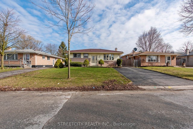 69 Alayne Crescent, London South