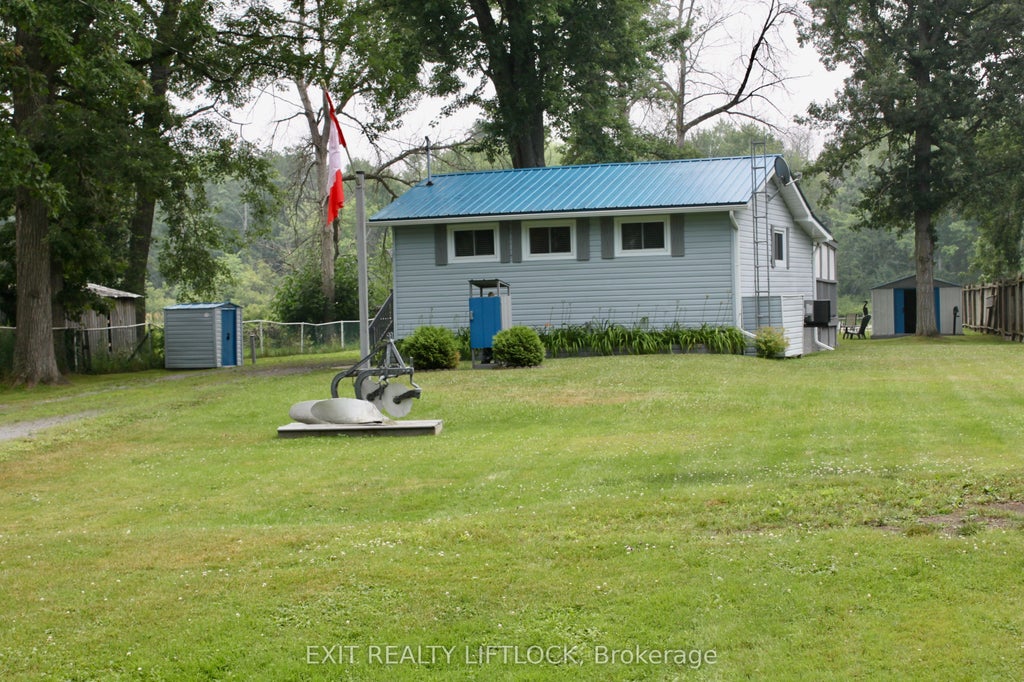 77 River Road W, Trent Hills