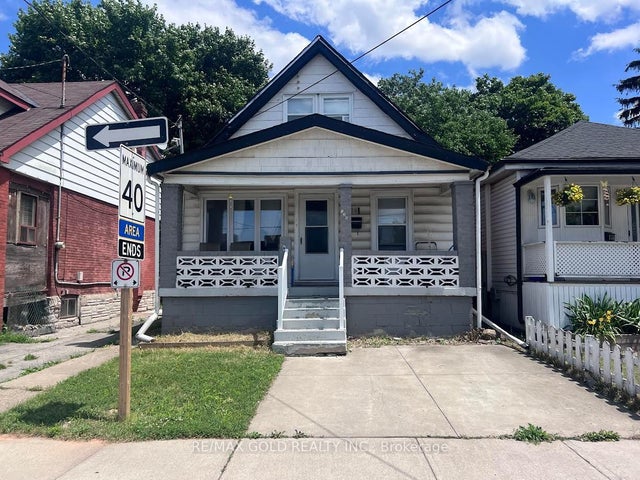 136 Robins Avenue, Hamilton