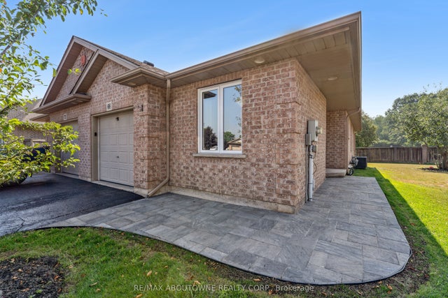 66 Bridgewater Court, Welland