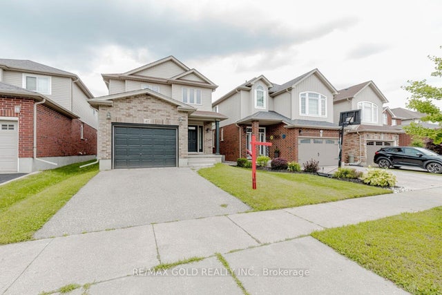 47 Hinrichs Crescent, Cambridge