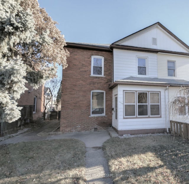 1064 Monmouth Road, Windsor