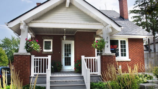 294 Dundas Street E, Hamilton