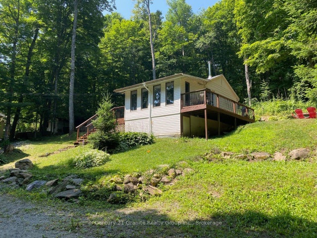 1013 Miskwabi Lake Road, Dysart et al