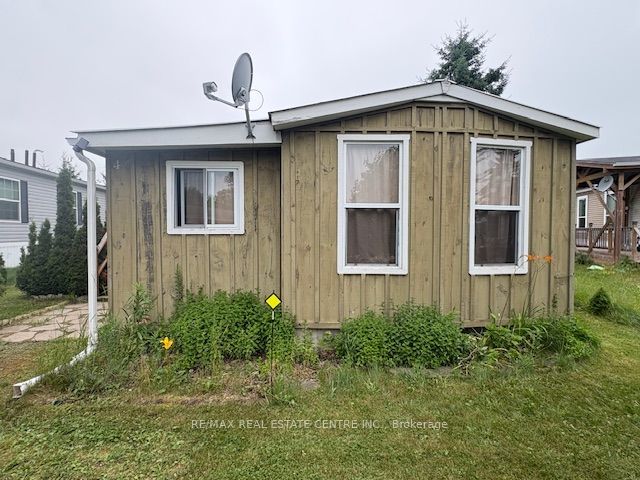 4 Maple Grove Village Road, Southgate
