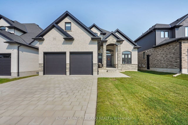 4076 Sugarmaple Crossing, London South