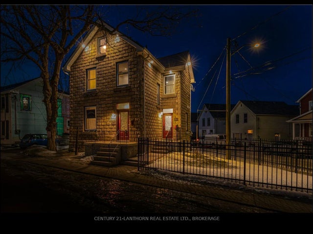 45 Chestnut Street, Kingston