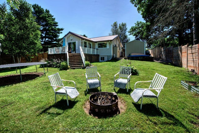 42 Rebecca Lane, Westport