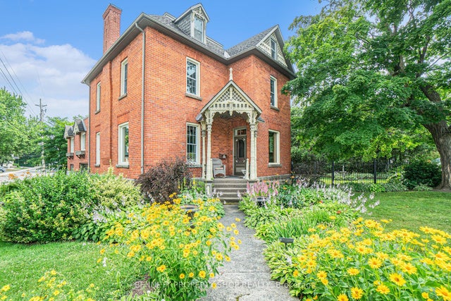 118 High Street, Carleton Place