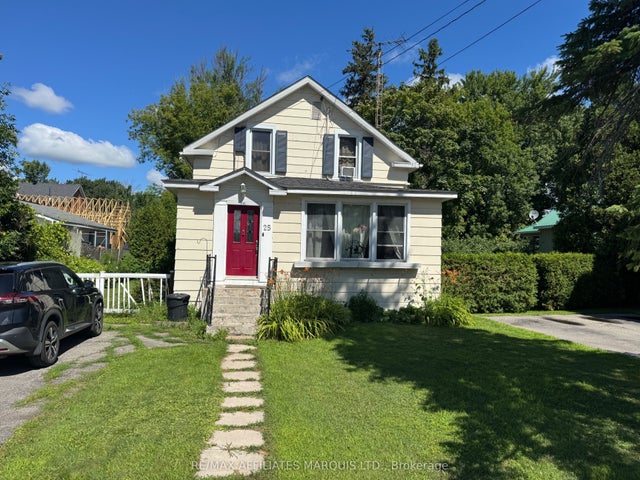 25 Oak Street, South Glengarry