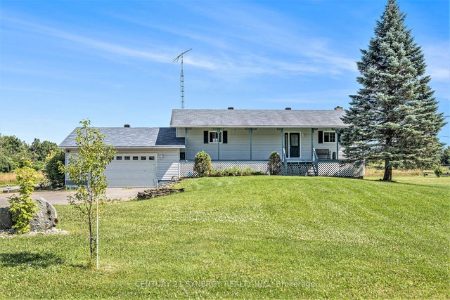 887 Macpherson Road, Montague