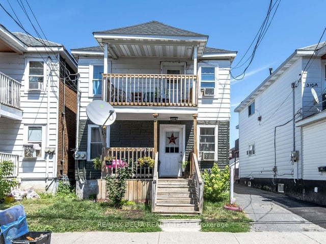 212 Mc Connell Avenue, Cornwall