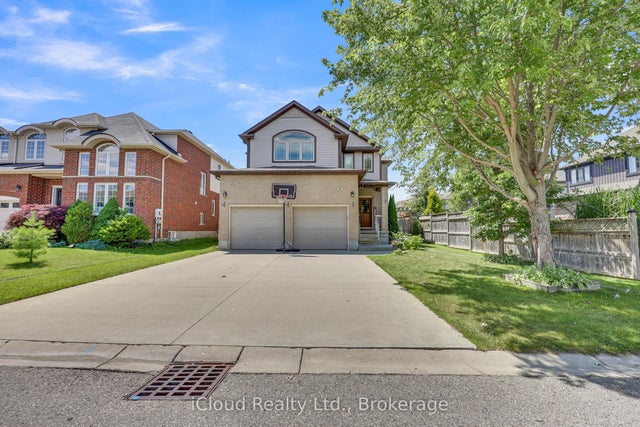 803 Spitfire Street, Woodstock