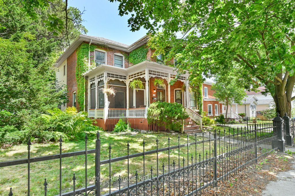 141 Foster Avenue, Belleville