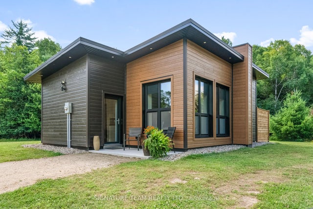 902 Grants Settlement Road, Whitewater Region