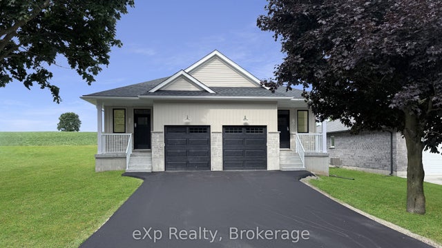 12 Janet Street S, South Bruce