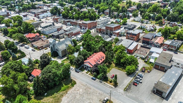 320 Colborne Street, Tweed