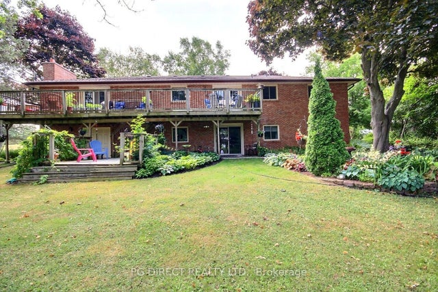 3268 County 3 Road, Prince Edward County